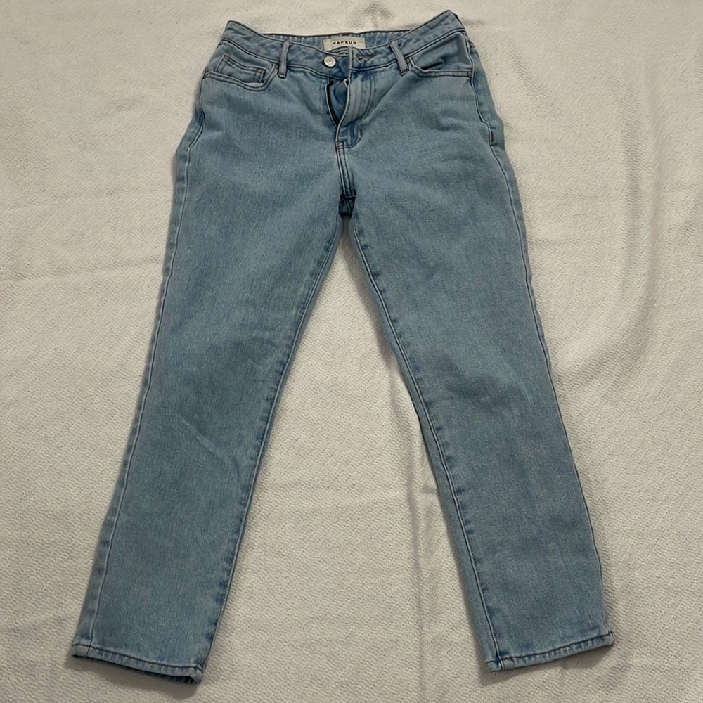 Pacsun mom jean.